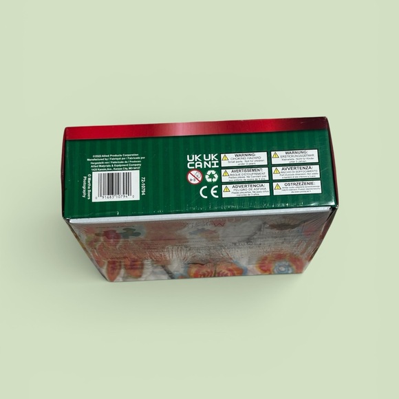 Springbok Nutcracker Collection 1000 piece Jigsaw Puzzle Colorful Nutcrackers - Picture 6 of 7